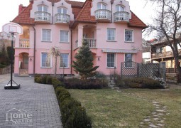 (Magyar) Apartmanház Villa Hévízen