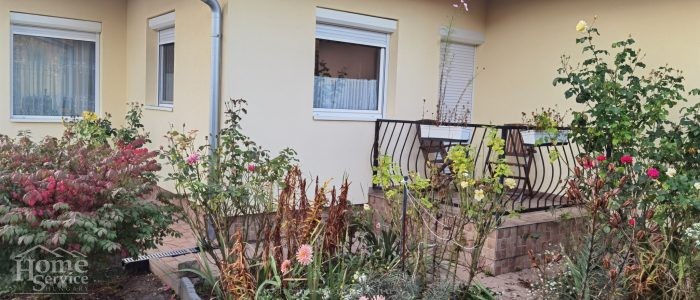 Újszerű, mediterrán tipusú modern családi ház Balatonhoz közeli csendes helyen eladó.