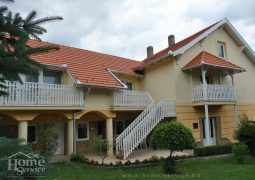 In Hévíz a family house is for sale between the thermal lake and the Egregy wine hill.